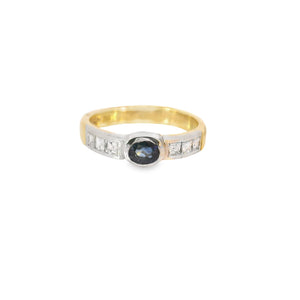 Oval Sapphire Diamond Ring in 18ct Gold