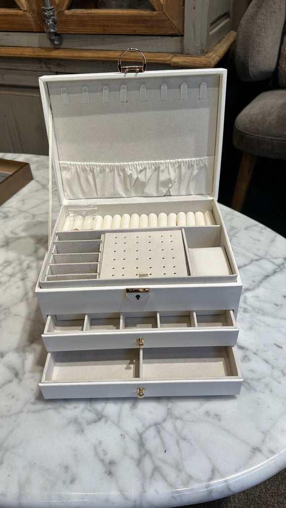 Quilted Jewellery Box /  White
