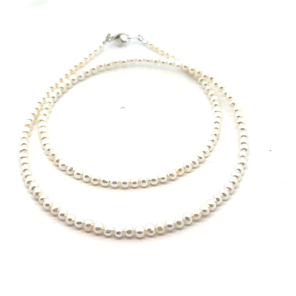 Petite Pearl Necklace 42cm