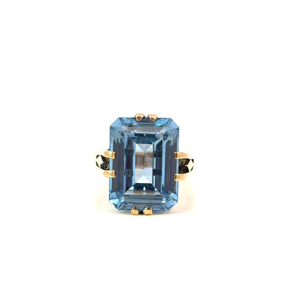 Vintage Blue Topaz Dress Ring in 9ct Yellow Gold