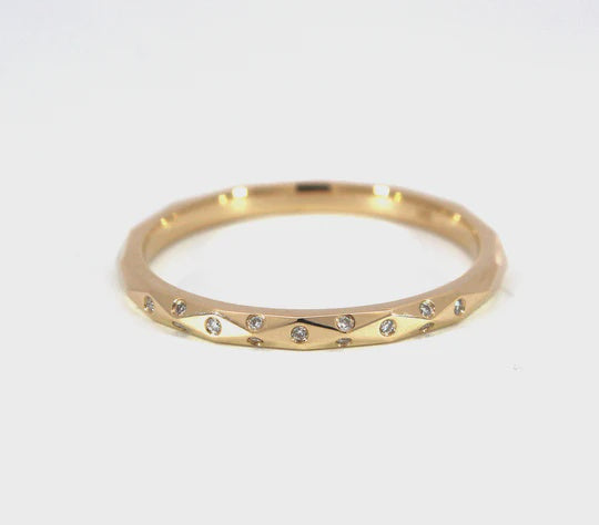 Diamond Harlequin Faceted Band