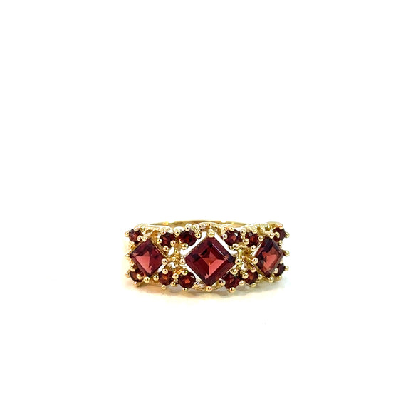 Mozambique Garnet Dress Ring