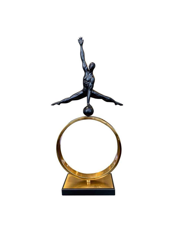 Gymnast Statue Splits on Metal