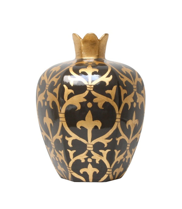 Damask Vase in Porcelain