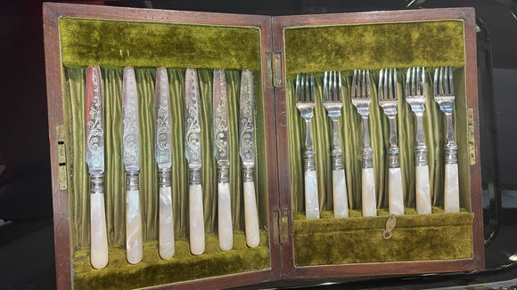 Antique Mother of Pearl Handle Fruit Cutlery Set with Box