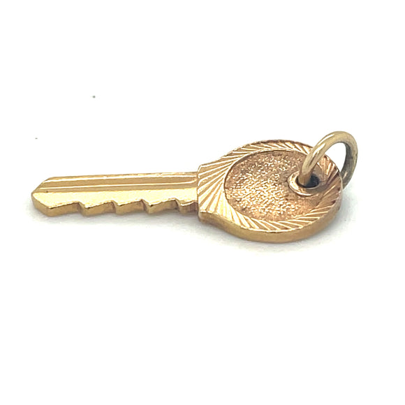 Vintage Key Charm in 9ct Gold