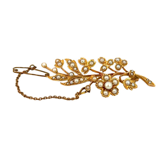 Antique Pearl Brooch in 18ct Gold