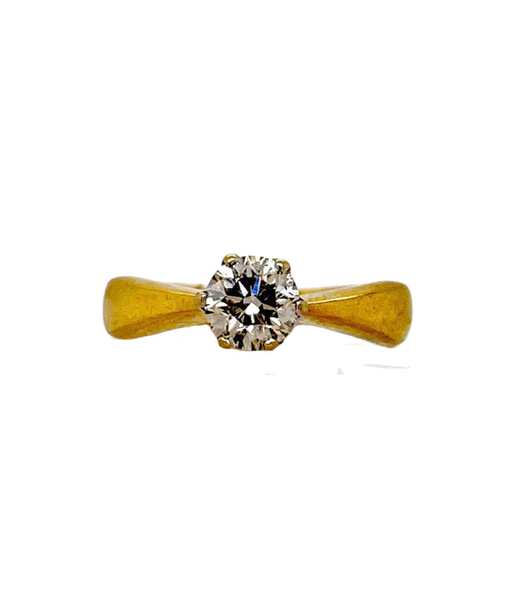 Diamond Solitaire Ring in 18ct yellow gold