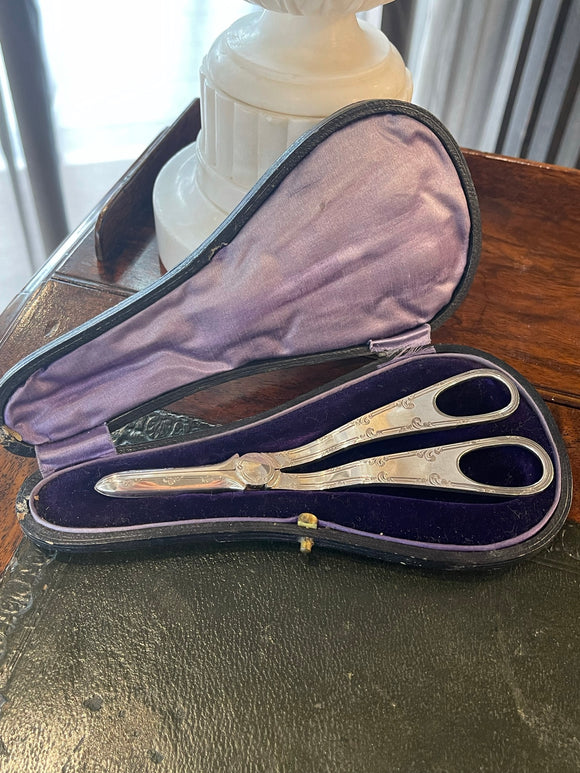 Antique Grape Scissors